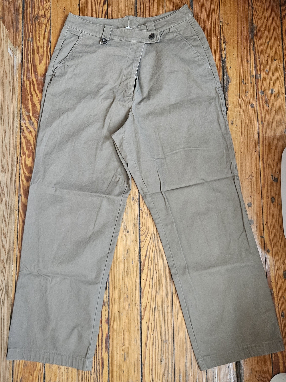 Appleseed's Women's Straight-Leg Chinos.